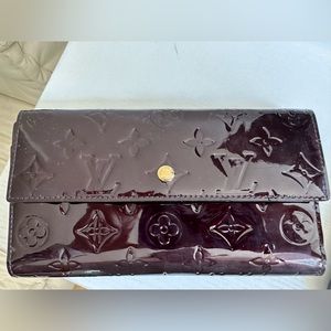 Louis Vuitton Purple Monogram Vernis Sarah Wallet